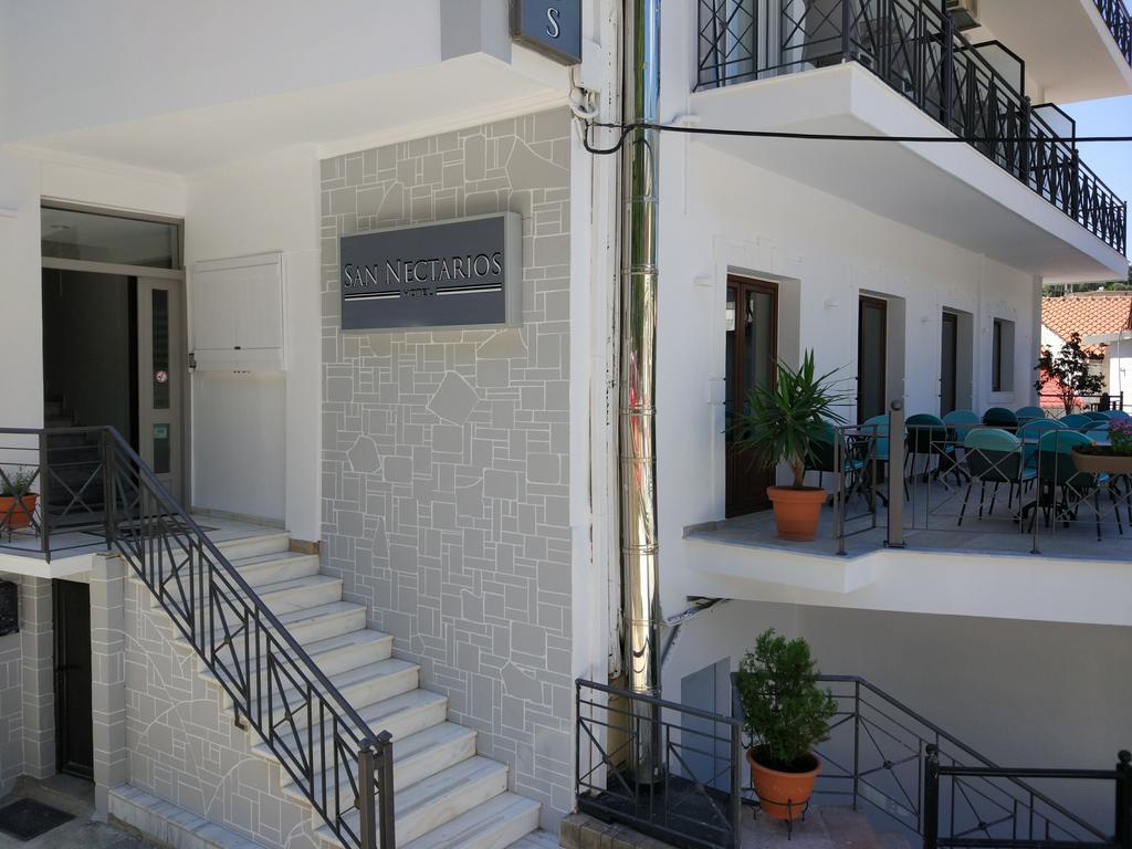 San Nectarios Parga Exterior foto